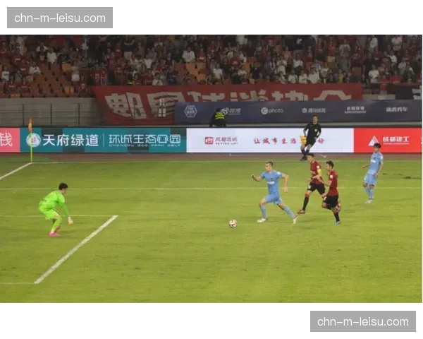 “季前热身赛:成都蓉城3-2逆转战胜J联赛球队鹿岛鹿角” “季前热身赛:成都蓉城3-2逆转战胜J联赛球队鹿岛鹿角”