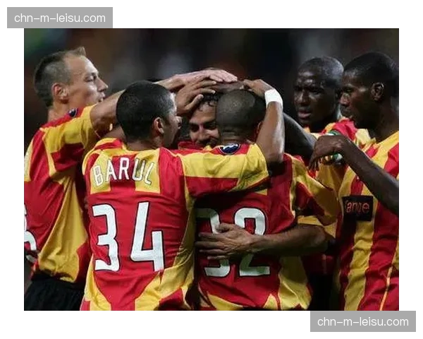 “雷恩vs摩纳哥之战主裁确定,曾执法本赛季首回合交锋” “雷恩vs摩纳哥之战主裁确定,曾执法本赛季首回合交锋”