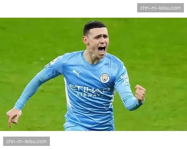 曼城4-0大胜卢顿，福登上演帽子戏法
