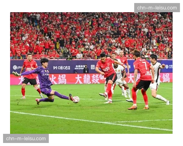 成都蓉城暂时领跑中超积分榜